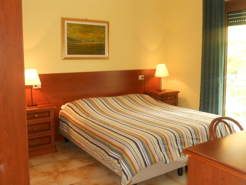 Madonna Della Neve Hotel Pettenasco Bilik gambar
