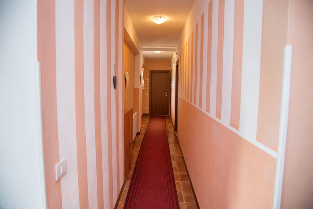 Madonna Della Neve Hotel Pettenasco Luaran gambar