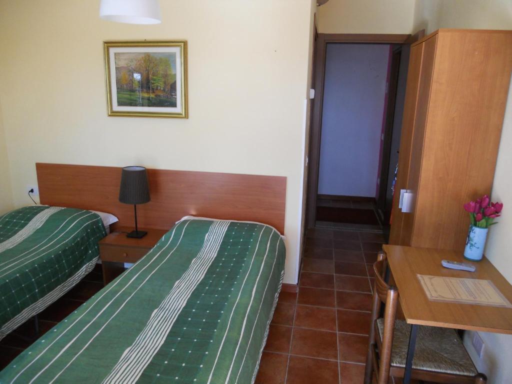 Madonna Della Neve Hotel Pettenasco Bilik gambar