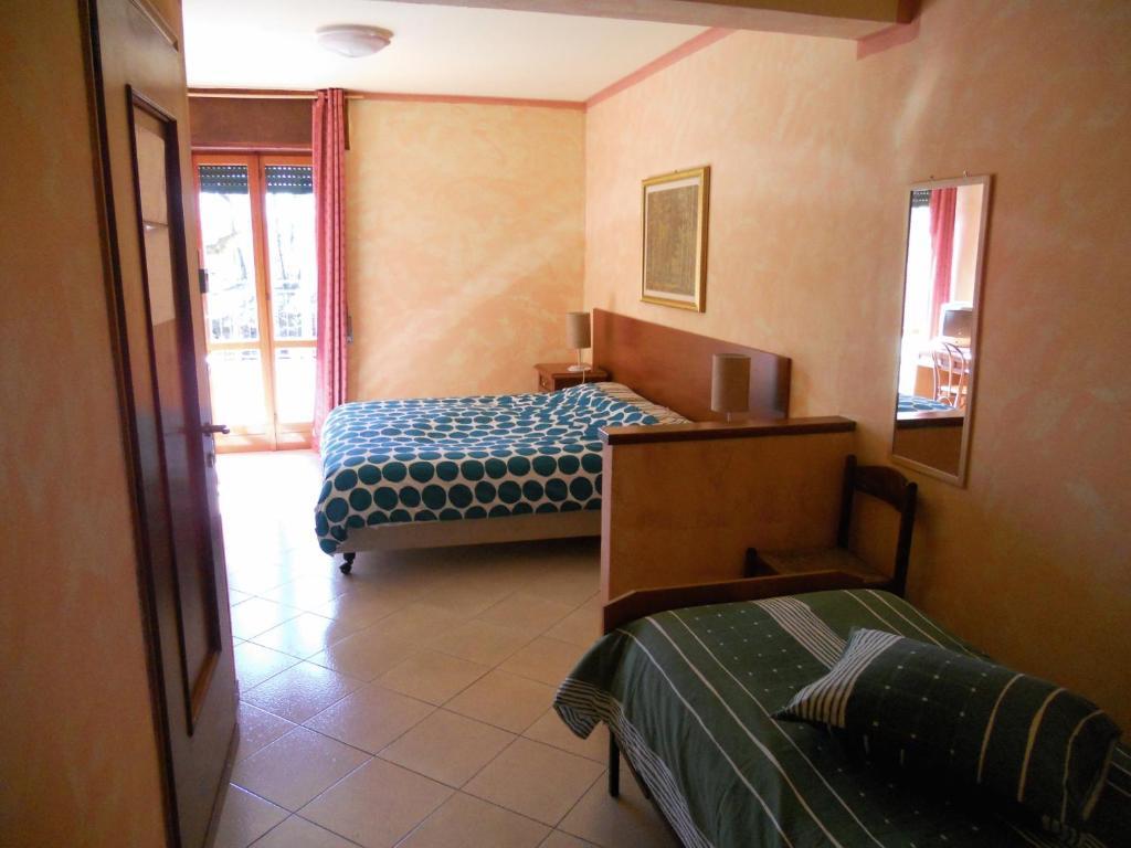 Madonna Della Neve Hotel Pettenasco Bilik gambar